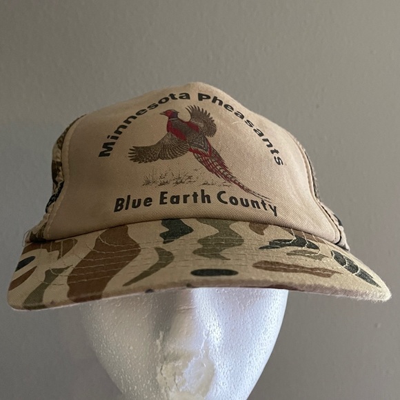 Vintage Other - Vintage Trucker SnapBack Hat Tan Brown Camo Minnesota Pheasants Cap Worn In OS